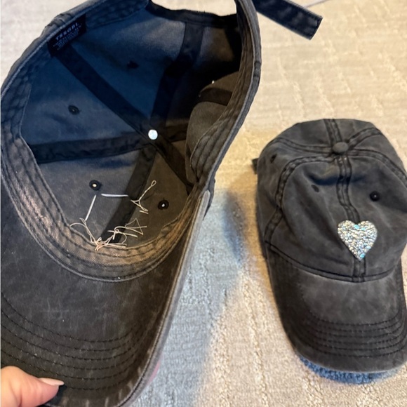 2 Black Baseball Caps with Rhinestone Skull and Heart - Picture 3 of 4